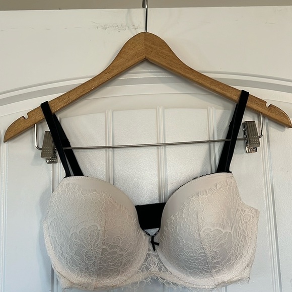 Victoria’s Secret Dream Angels lined semi 32DDD white lace - Picture 1 of 5